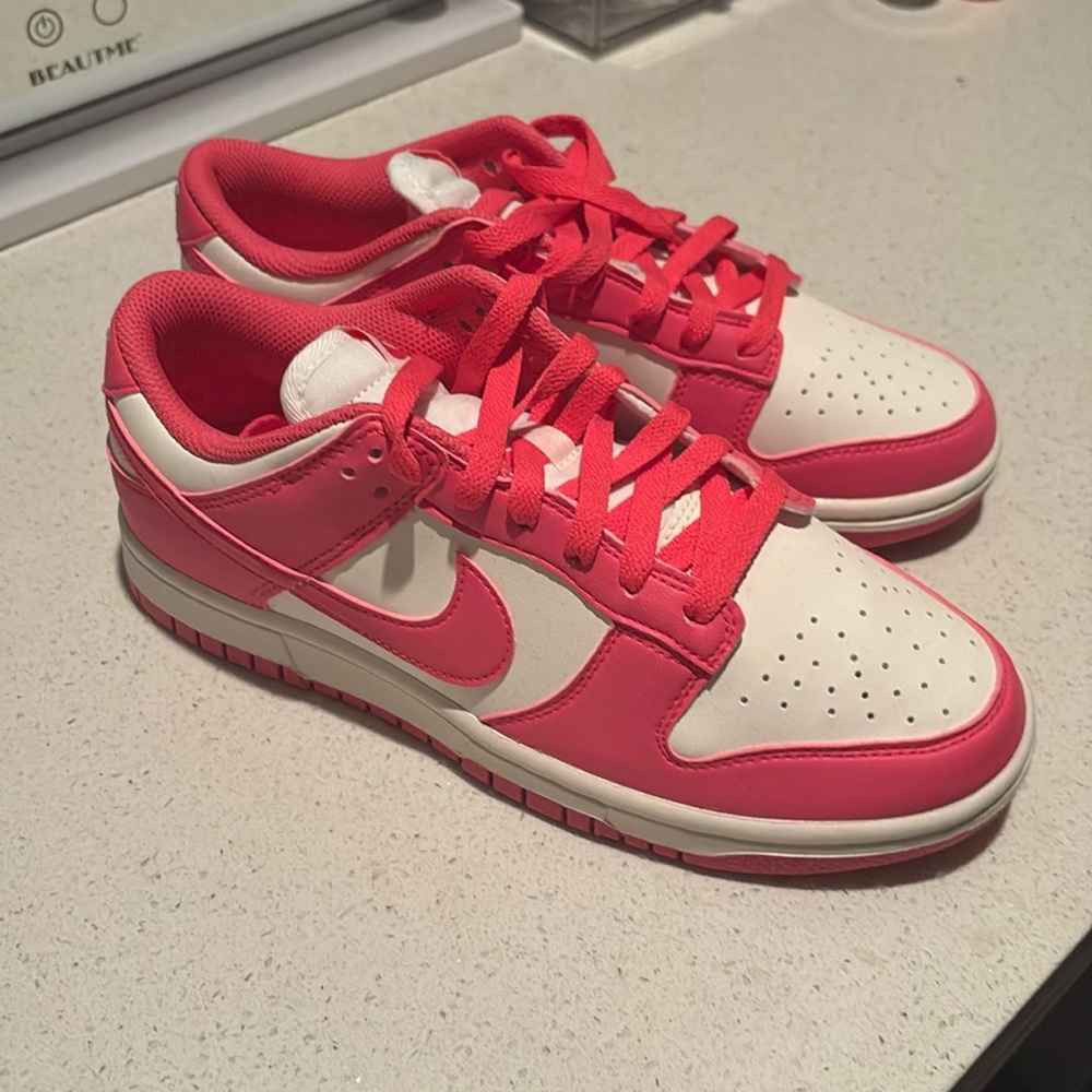 Nike dunk low womens